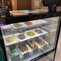 【大阪観光】鶴橋コリアタウン✨まるでカフェなお洒落食堂