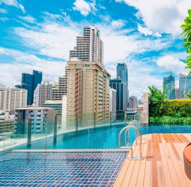 Aloft Bangkok Sukhumvit 11 Hotel 