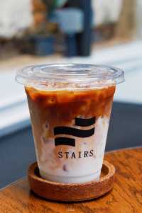 Stairs Cafe and Bistro คาเฟ่ลับ ภูเก็ต 