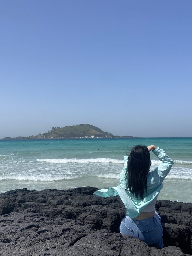 바다색이 아름다운 해수욕장