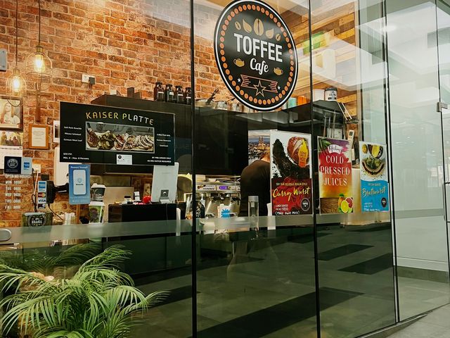 CAFE! COFFEE! KAPE! KOPI! TOFFEE CAFE!😎🤭😉