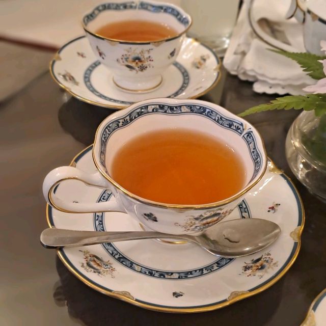 YOUR ENGLISH AFTERNOON TEA EXPERIENCE