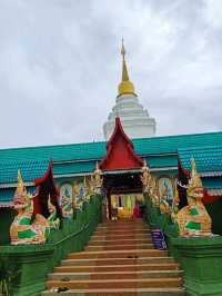 พระธาตุหลวงชุมแพ คู่เมืองชุมแพ