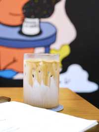 上環滿藝術感及活力cafe