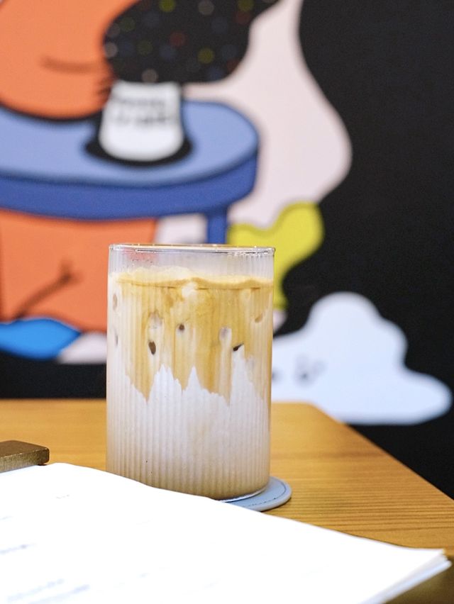 上環滿藝術感及活力cafe