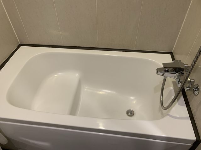 房內佈置簡約夠清潔乾淨｜美利來酒店