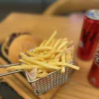 澳門｜平民價錢望巴黎人食和牛漢堡🍔