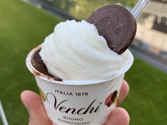 名古屋　名古屋グルメ　イタリアンジェラートの店ヴェンキ 久屋大通公園店がオシャレだった