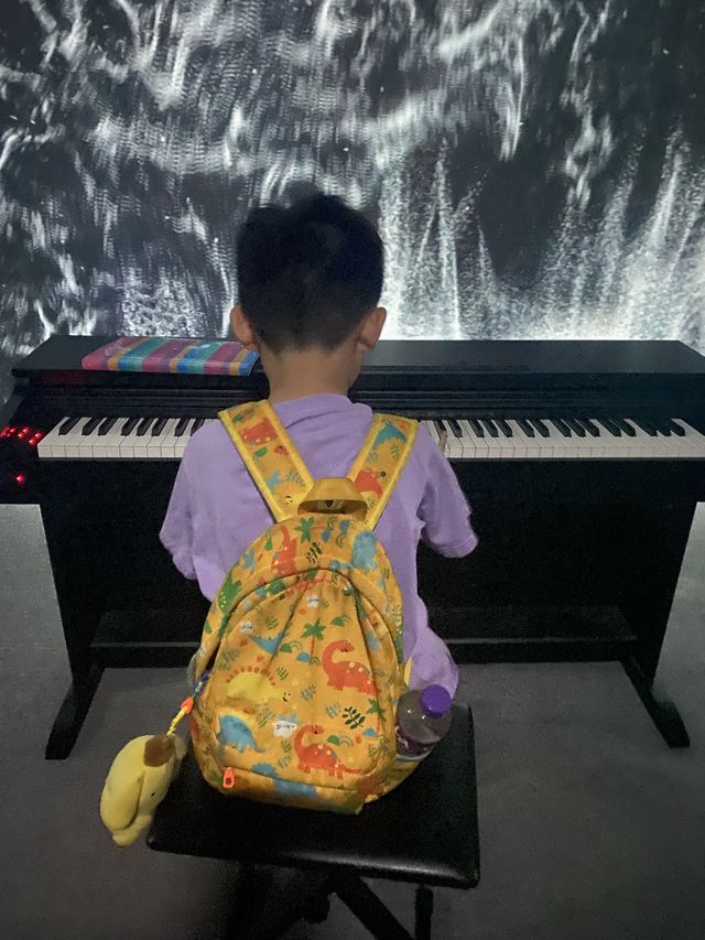 暑假開始🎉欣賞ARTE M 燈光數碼藝術