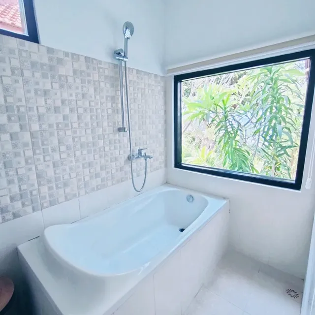 Stay at Surya Hills Nusa Penida 