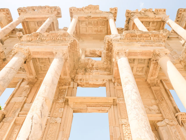 Library of Celsus: Ancient Marvel in Turkey 🇹🇷