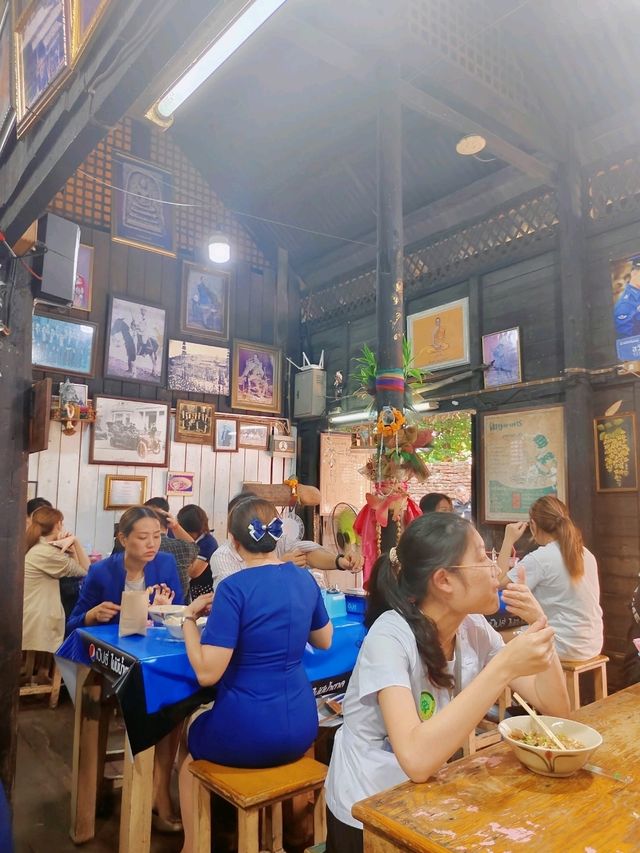 曼谷丨誤入泰國當地菜市場丨王朗市場