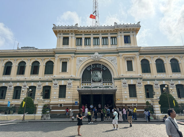 อาคารไปรษณีย์กลางไซง่อน 🇻🇳