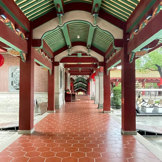 臺北天后宮：古老廟宇，適合朝拜和欣賞
