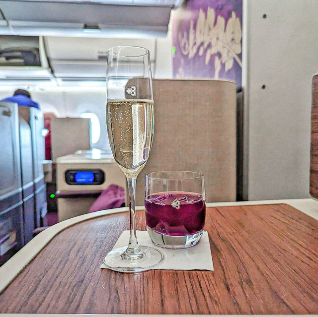 THAI AIRWAYS | รักคุณเท่าฟ้าพารีวิวชั้นธุรกิจ