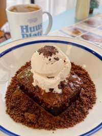 Huus Plate Cafe 🍞