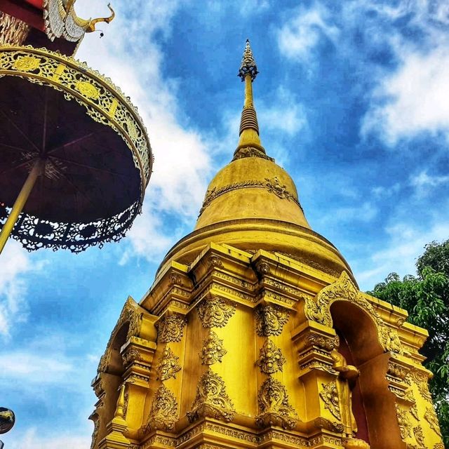 สักการะพระพุทธศรีมิ่งมงคล ณ วัดศรีเกิด