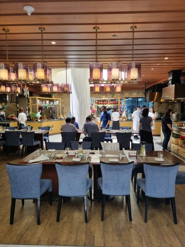 The Edge Buffet