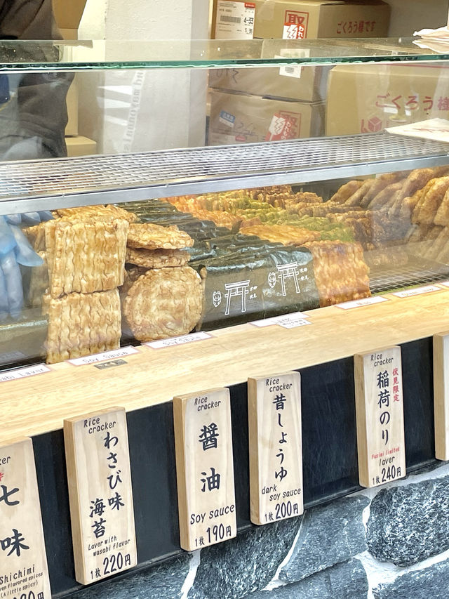 【京都】伏見稲荷食べ歩き！出来立ておかき🍘