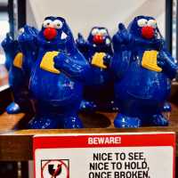 "Mamee Jonker House: A Fun-Filled Tour of Snack Production and Souvenirs"