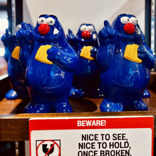 "Mamee Jonker House: A Fun-Filled Tour of Snack Production and Souvenirs"