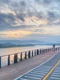 ริมฝั่งโขงเชียงของ | จ.เชียงราย 🚲🏡⛰️✨