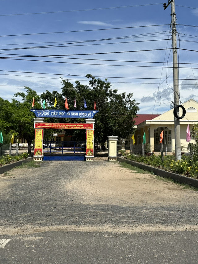 Tuy Hoa: a coastal city 