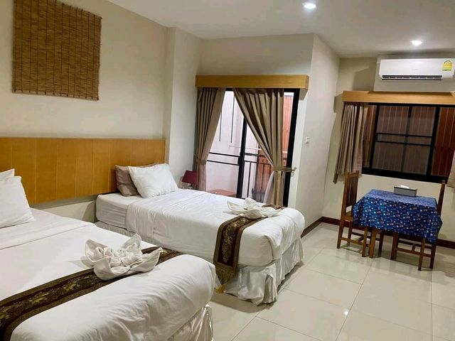S A K U R A  Boutique Hotel 🌸
