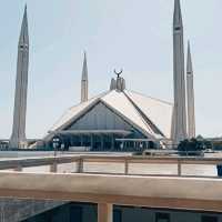 A MOSQUE WITH CONTEMPORARY ARCHITECTURE.