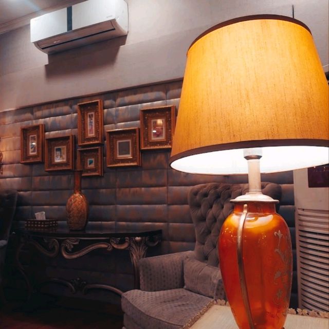 @ SHELTON'S REZIDOR.