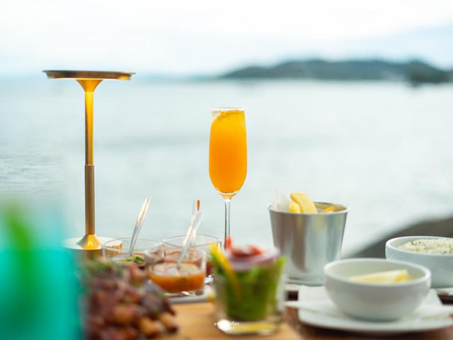 The Dining Room ที่โรงแรม Veranda Collection Samui