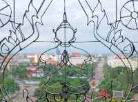 Patuxay - Victory Monument ประตูชัย เวียงจันทน์