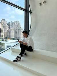 在《台中歌劇院》散步：建築之美與內心的寧靜