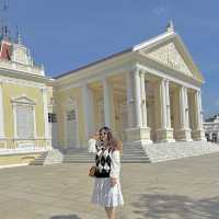 Gorgeous palace in Ayutthaya