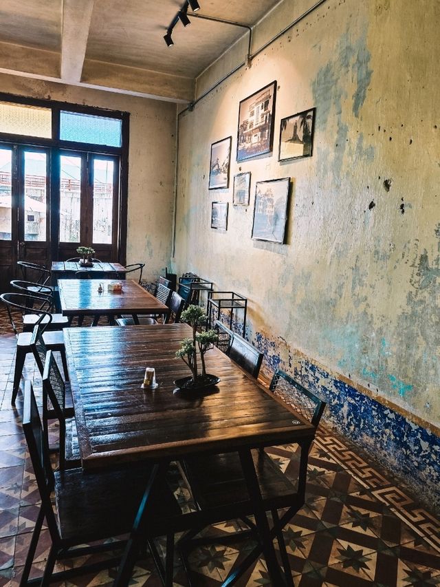 CC1971 Cafe' @Pakse
