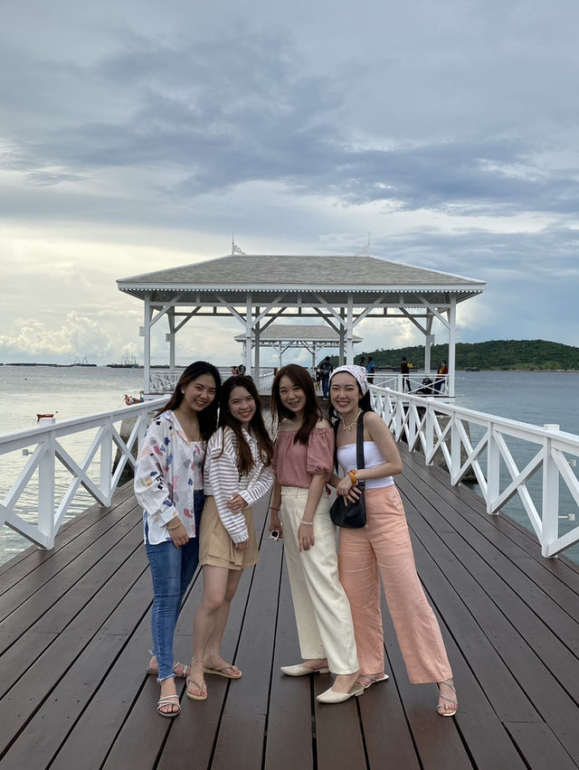 แวะพักใจ 1 day trip @เกาะสีชัง ชลบุรี