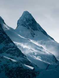Skiing in Valais Wallis: Where Snow Dreams Come True