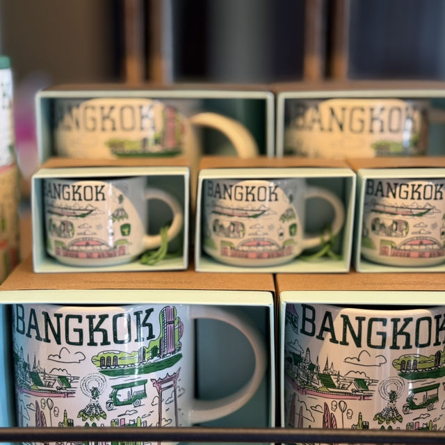 Starbucks เปิดใหม่ต้อนรับวันคริสต์มาส 