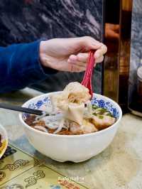 แนะนำร้านข้าวและก๋วยเตี๋ยวที่จิมซาจุ่ย