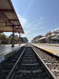 เดินเที่ยวถ่ายรูปที่ สถานีรถไฟหัวหิน🚂
