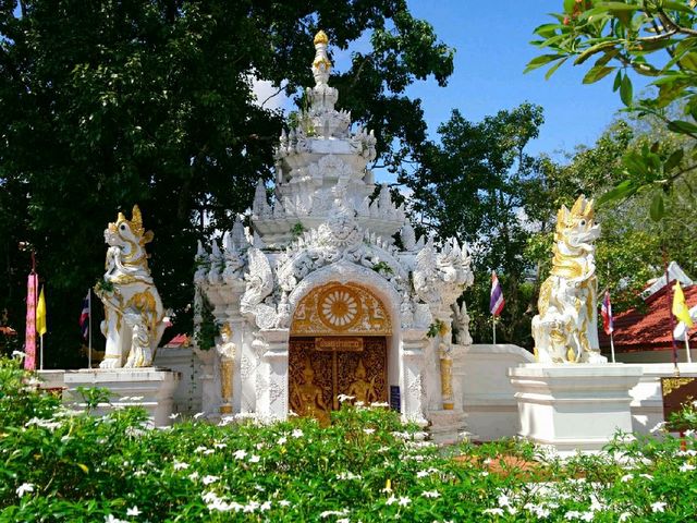 ไหว้พระพุทธสิหิงค์เชียงราย