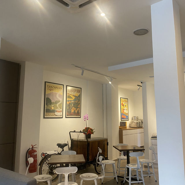 Q CUP COFFEE Roasters ☕️ , KL , Malaysia 🇲🇾