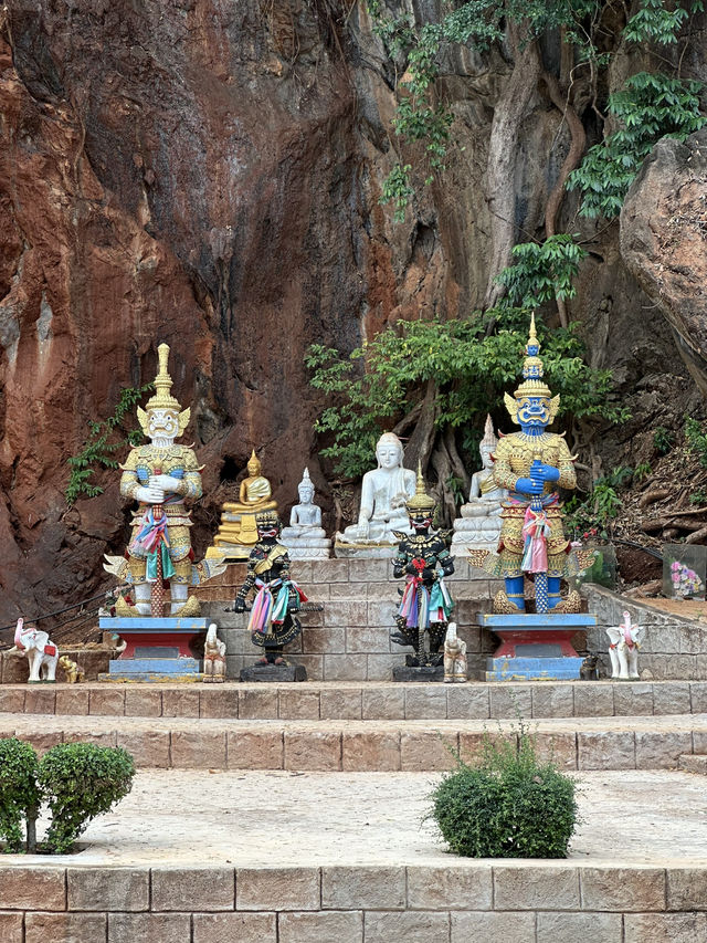 WAT THAM SUEA - Krabi, Thailand