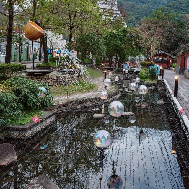 여유롭게 산책을 즐길수 있는 탕웨이거우 온천공원