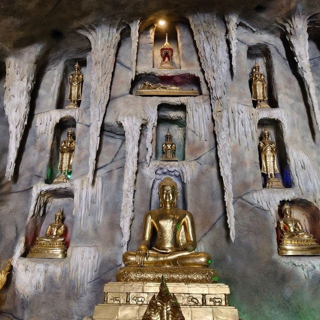 พระบรมสารีริกธาตุ