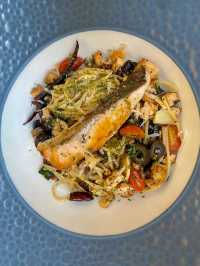 White line restaurant & cafe