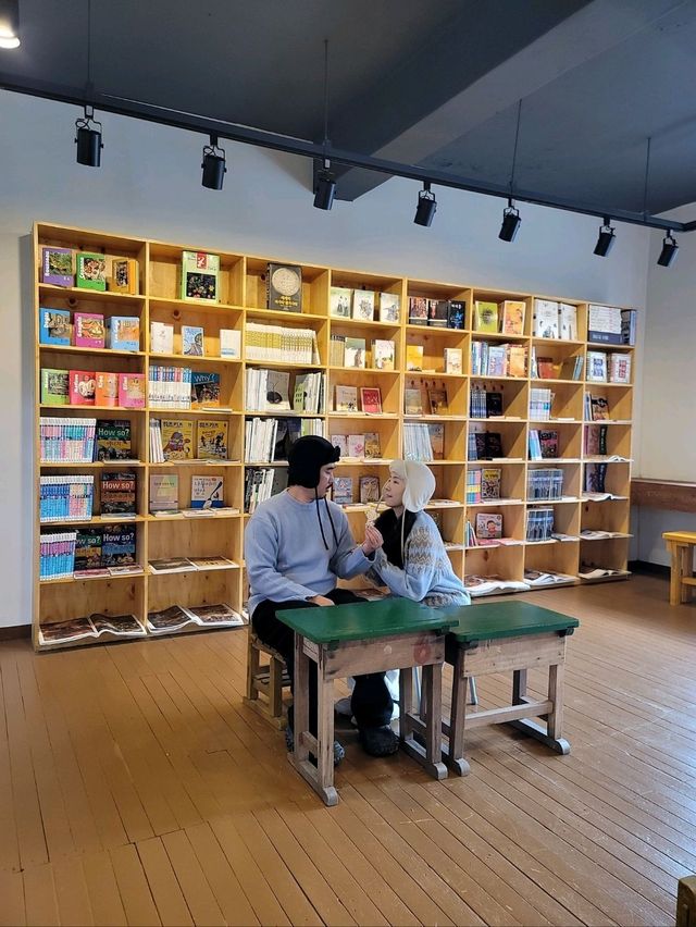 인증샷 남기기 좋은 초등학교 마이산카페🧡