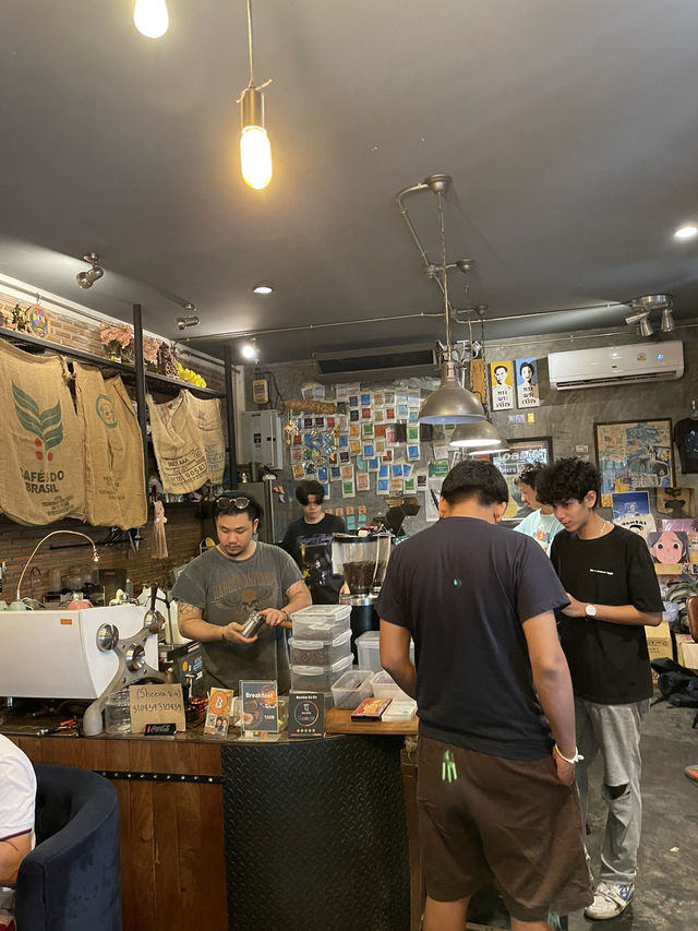 Cheeva cafe (ชีวาคาเฟ่❤️)