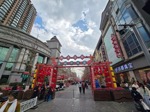 Short layover Old Street, Kunming trip