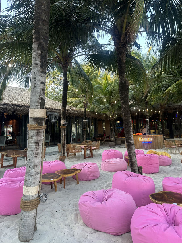 【フーコック島🇻🇳】水中ブランコもある！海遊びならケムビーチ⛱️